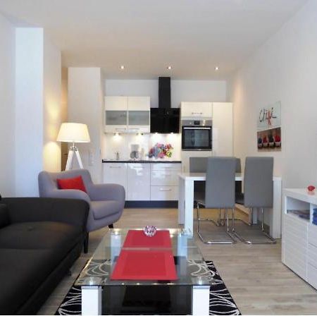 Erdgeschoss Wohnung Watt'N Meer Mit Garten In Dangast 바르엘 외부 사진